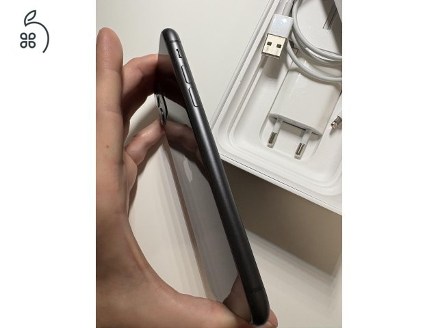 iPhone 11 Black 64 GB