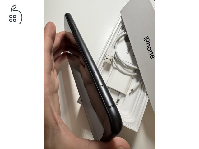iPhone 11 Black 64 GB