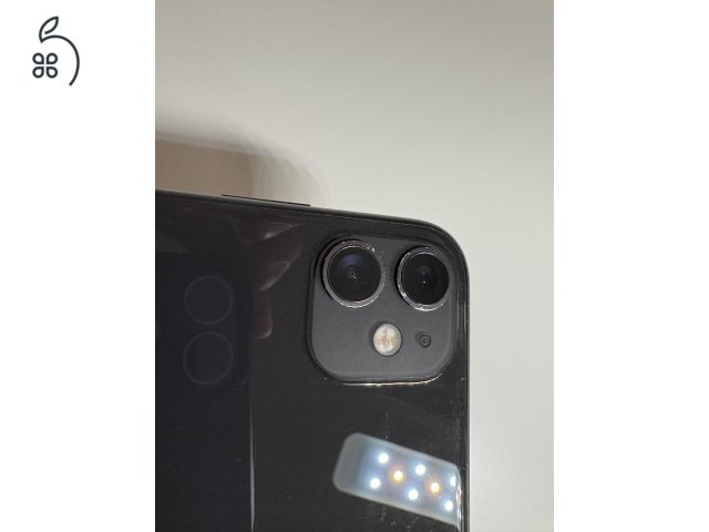 iPhone 11 Black 64 GB