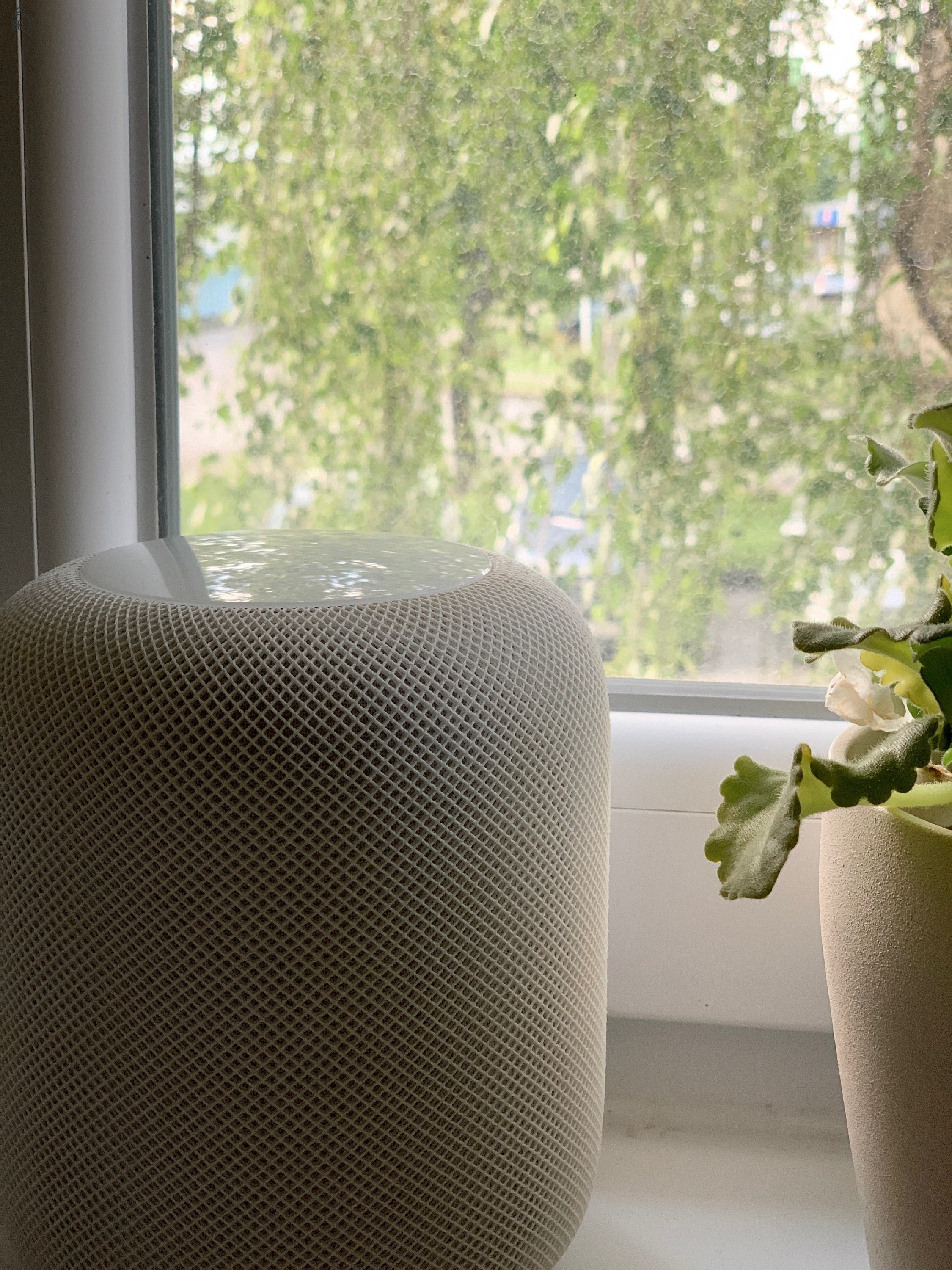 Fehér Apple HomePod (1. generáció) ELADÓ