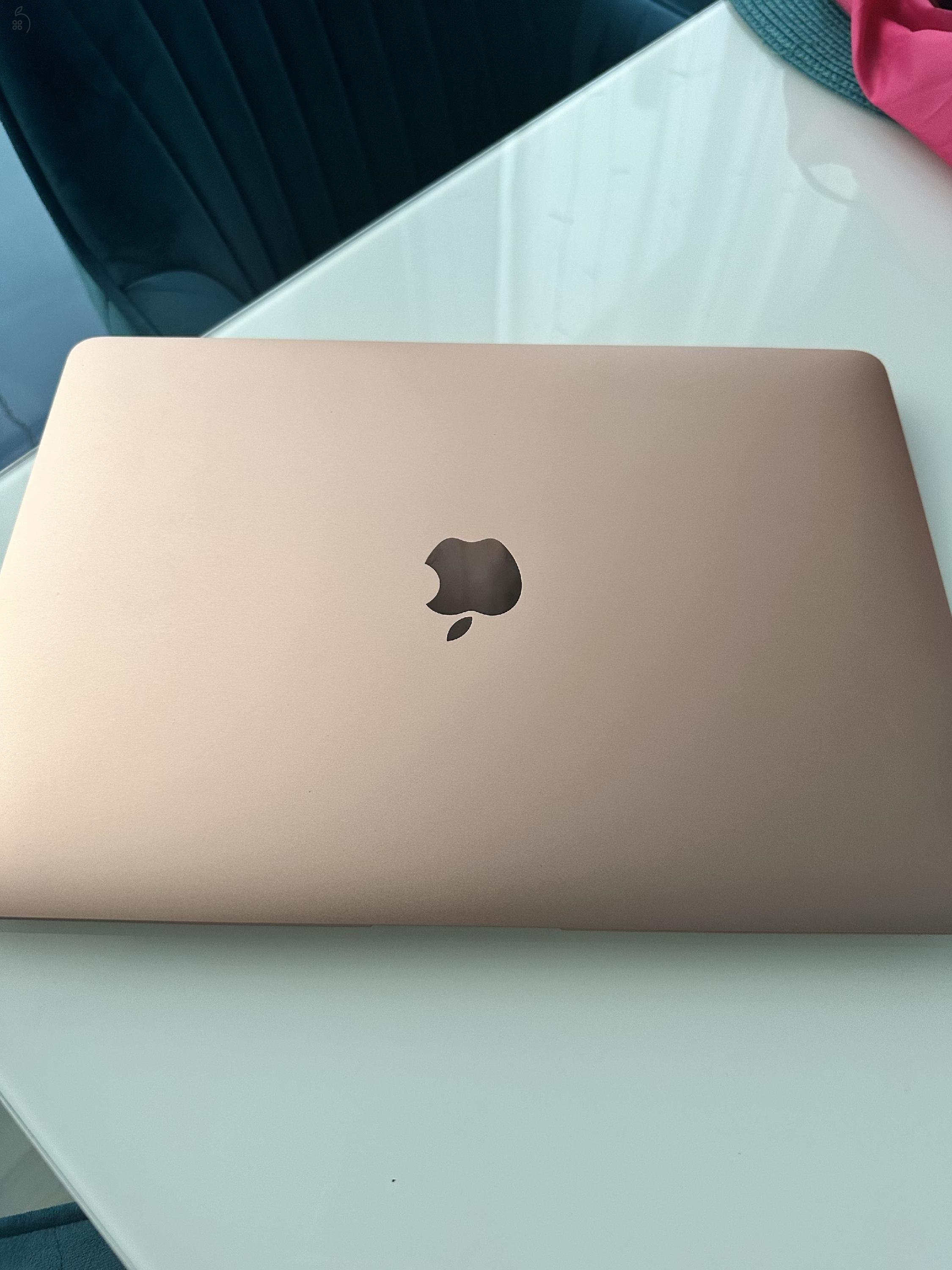 Rosegold macbook air 13