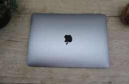 Apple Macbook Pro 13 M1 Touchbar - 2022 - Használt, szép