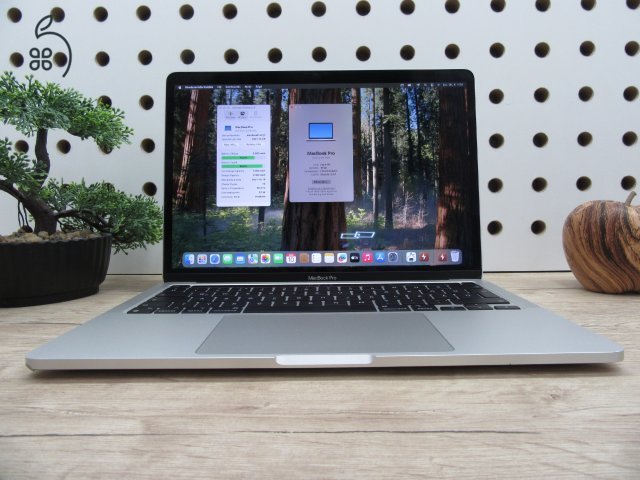  Apple Macbook Pro 13 M1 Touchbar - 2022 - Használt, megkímélt
