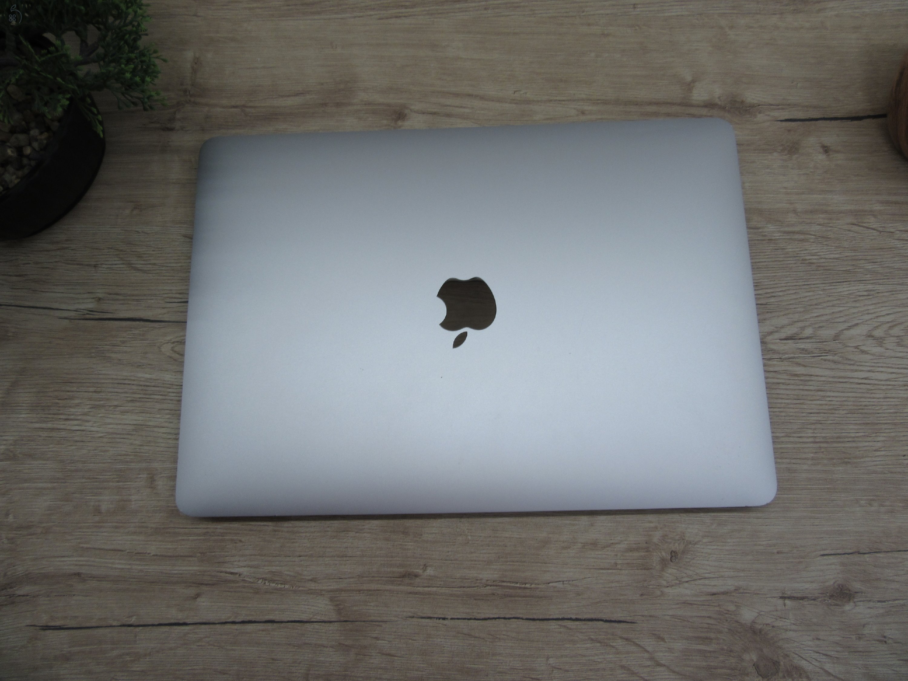  Apple Macbook Pro 13 M1 Touchbar - 2022 - Használt, megkímélt
