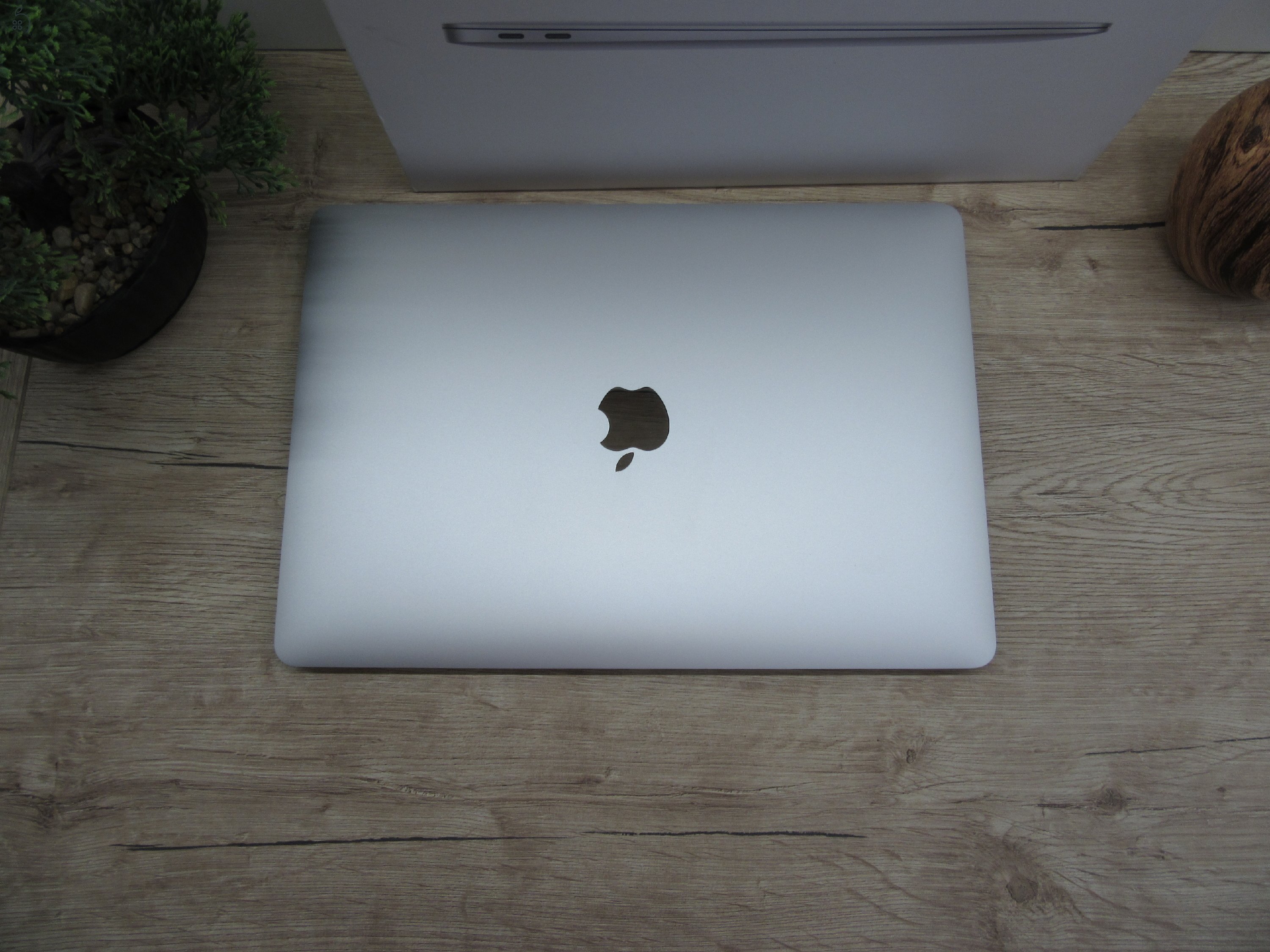 Apple Macbook Air 13 M1 - 2020 - Használt, karcmentes