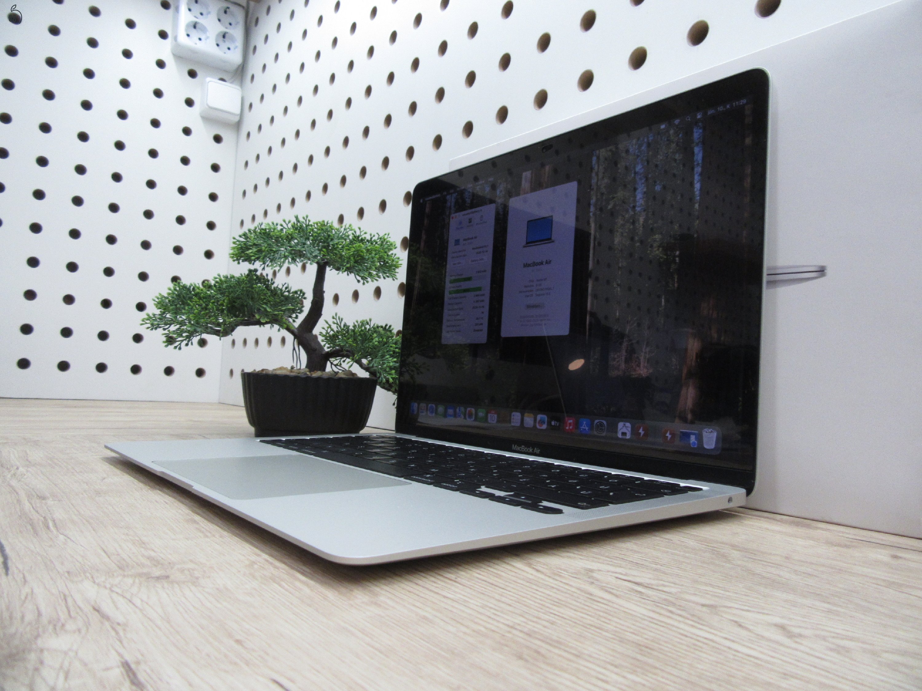 Apple Macbook Air 13 M1 - 2020 - Használt, karcmentes