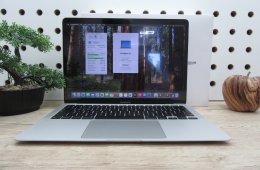 Apple Macbook Air 13 M1 - 2020 - Használt, karcmentes