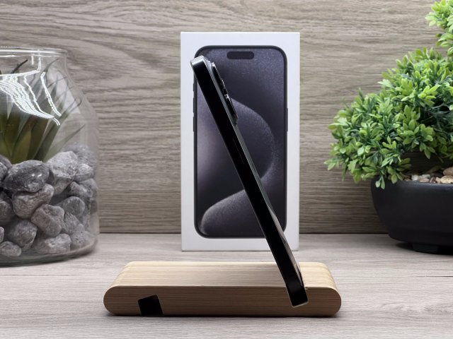 Hibátlan iPhone 15 Pro Black Titanium 128GB 2 ÉV Garanciával Számlával