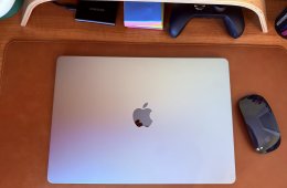 Macbook Air M2 15,3