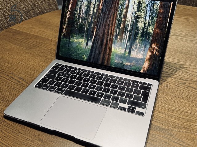 Macbook Air M1 8Gb 256Gb magyar karcmentes dobozában