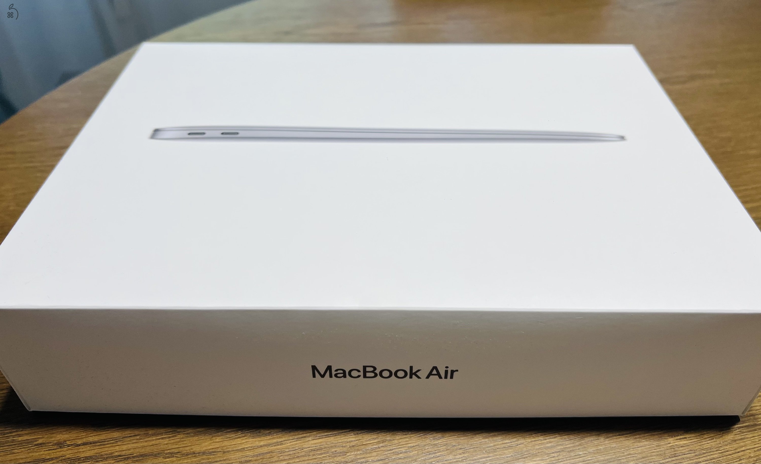 Macbook Air M1 8Gb 256Gb magyar karcmentes dobozában