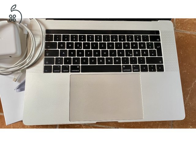 Macbook Pro 2017, 15.4'', 3.1 GHz i7, 16 GB Ram, 4 GB Radeon Pro 560, 2TB SSD