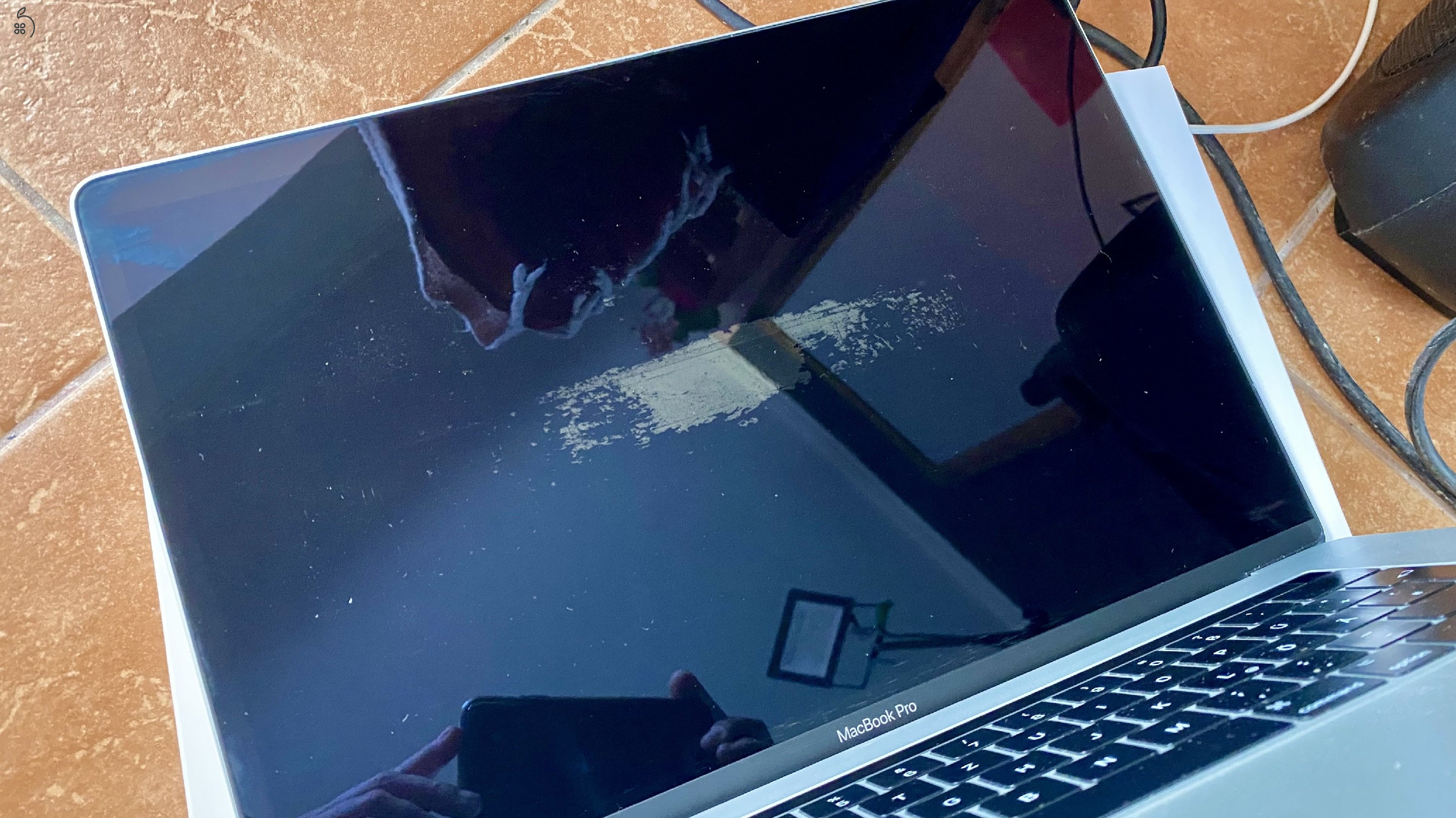 Macbook Pro 2017, 15.4'', 3.1 GHz i7, 16 GB Ram, 4 GB Radeon Pro 560, 2TB SSD
