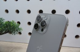 Apple iPhone 15 Pro Max - Natural Titanium - Használt, karcmentes