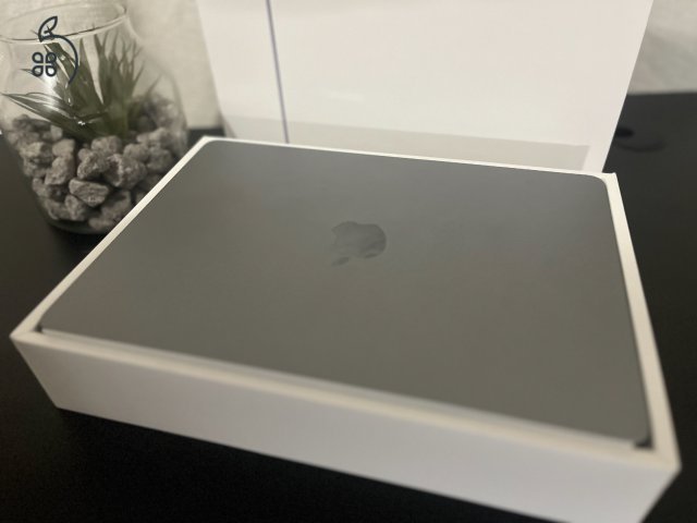 Apple Macbook Air 2022 M2 256/8