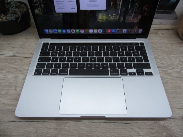 Apple Macbook Pro 13 M1 Touchbar - 2021 - Használt, karcmentes - 500 Gb SSD 