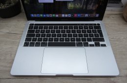 Apple Macbook Pro 13 M1 Touchbar - 2021 - Használt, karcmentes - 500 Gb SSD 