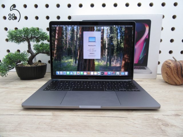 Apple Macbook Pro 13 M1 Touchbar - 2020 - Új - 16 Gb 1 Tb SSD - 1 év garancia