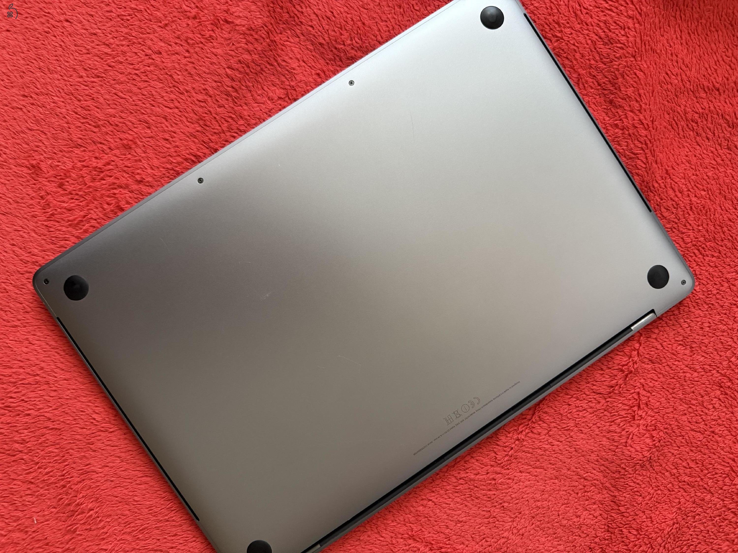 Macbook Pro 15-inch, 2017