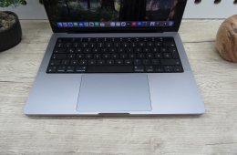 Apple Macbook Pro 14 M1 - 2021 - Használt, megkímélt - 1 Tb SSD
