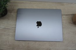 Apple Macbook Pro 14 M1 - 2021 - Használt, szép állapot - 1 Tb SSD 