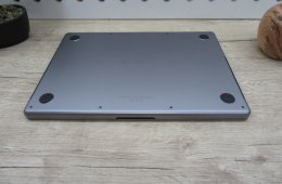  Apple Macbook Pro 14 M1 - 2021 - Használt, szép állapot - 32Gb, 1 Tb SSD 
