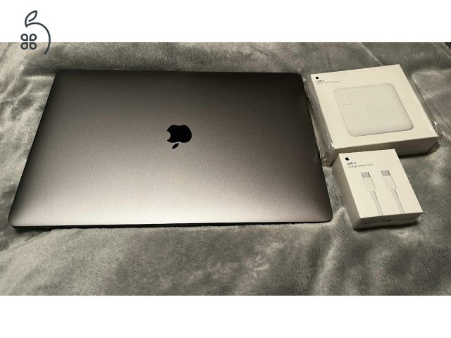 Apple MacBook Pro 15” - 2016 - Touch Bar - i7 - 16 GB RAM - 256 GB SSD