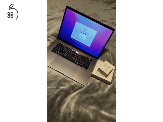 Apple MacBook Pro 15” - 2016 - Touch Bar - i7 - 16 GB RAM - 256 GB SSD