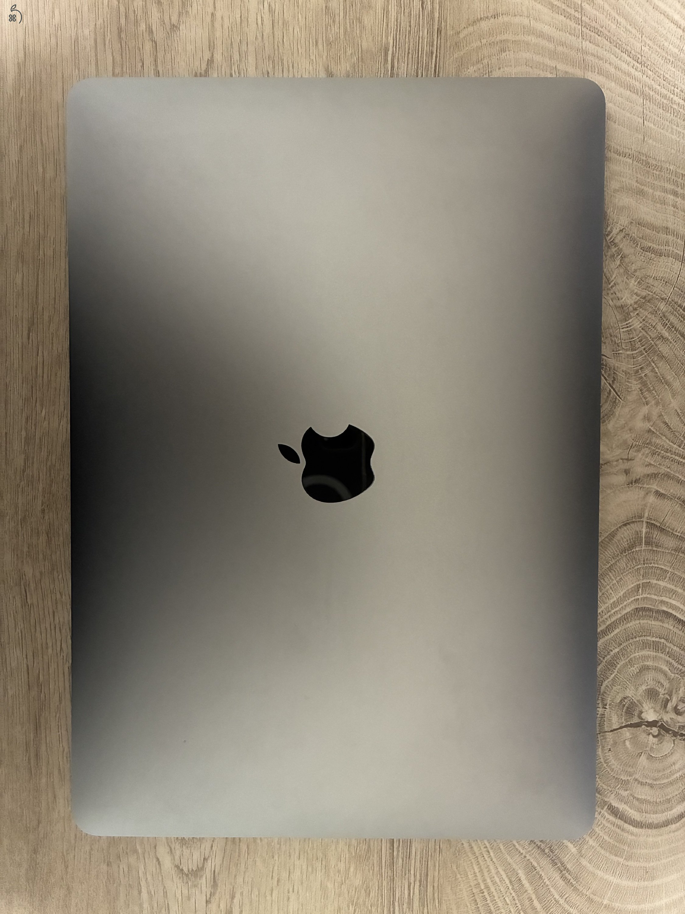 Apple MacBook Pro A1989 13