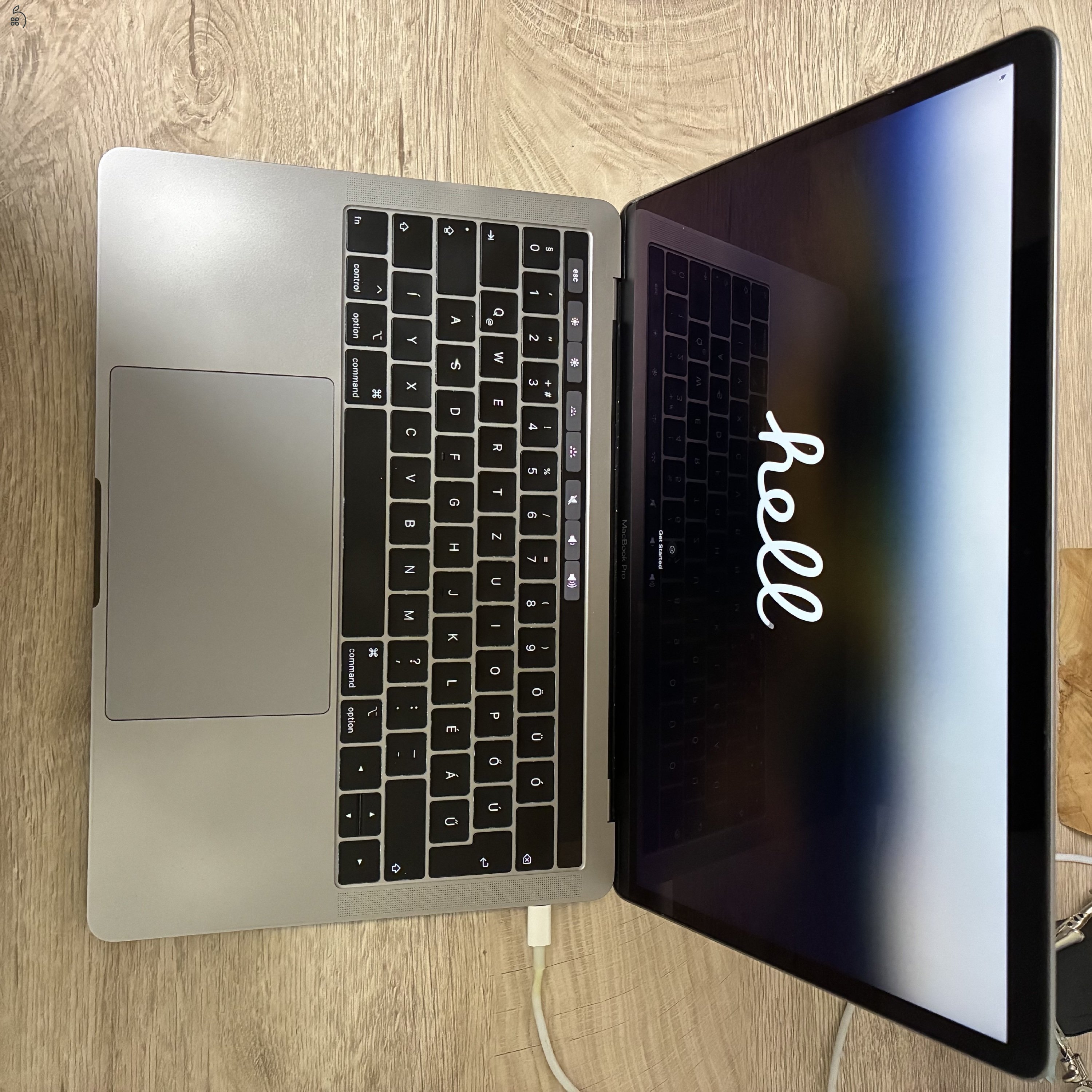 Apple MacBook Pro A1989 13