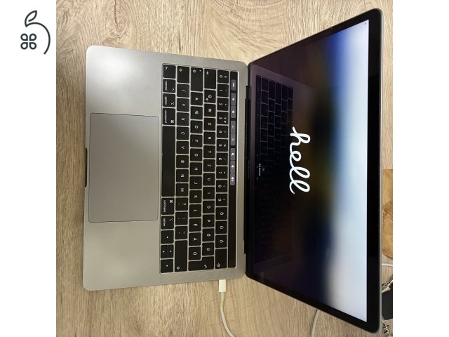 Apple MacBook Pro A1989 13