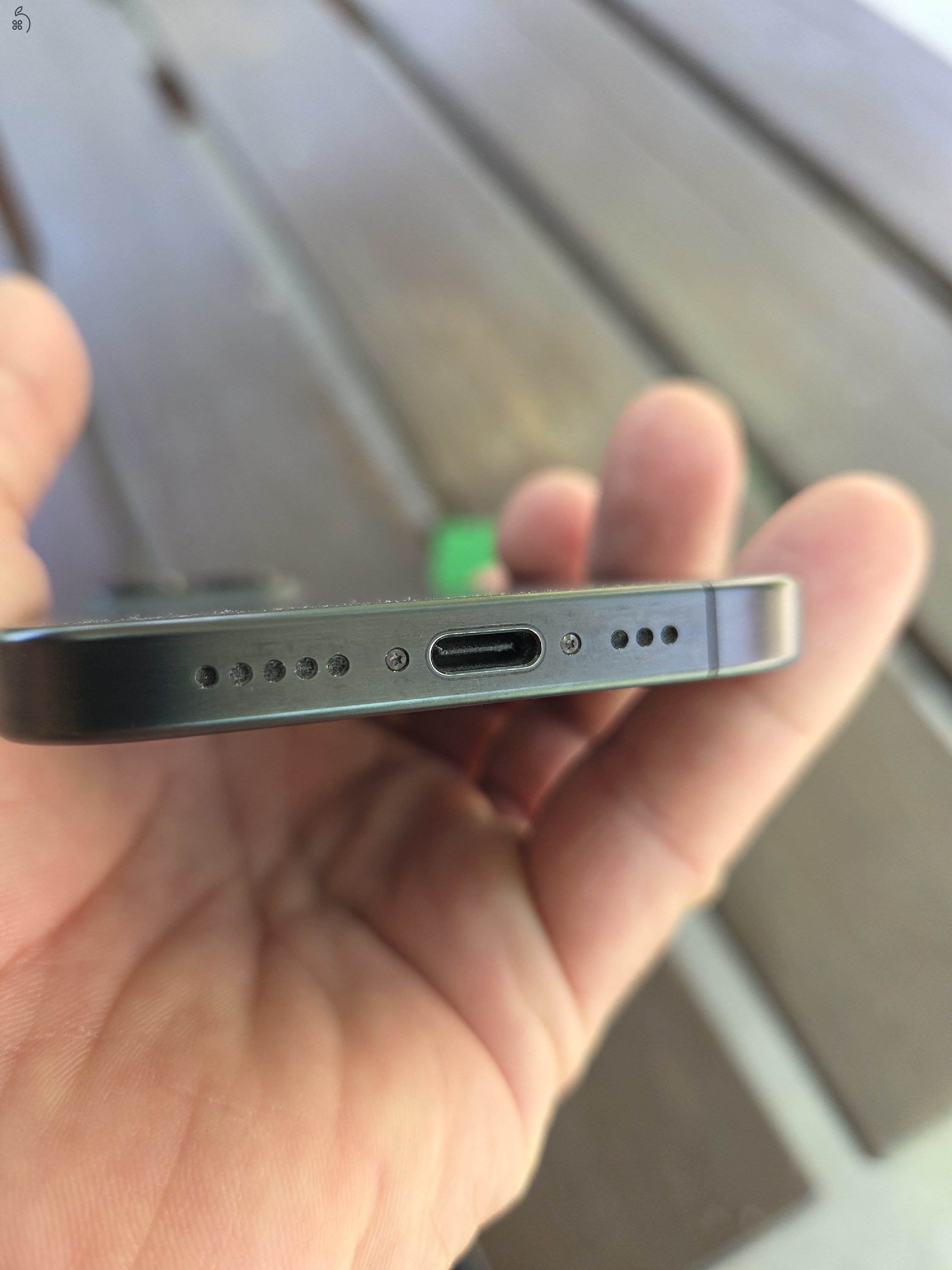 Újszerű iPhone 15 Pro - 100% akksi - garancia