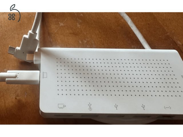 Twelve South StayGo USB-C Hub Wired USB 3.2 Gen 1