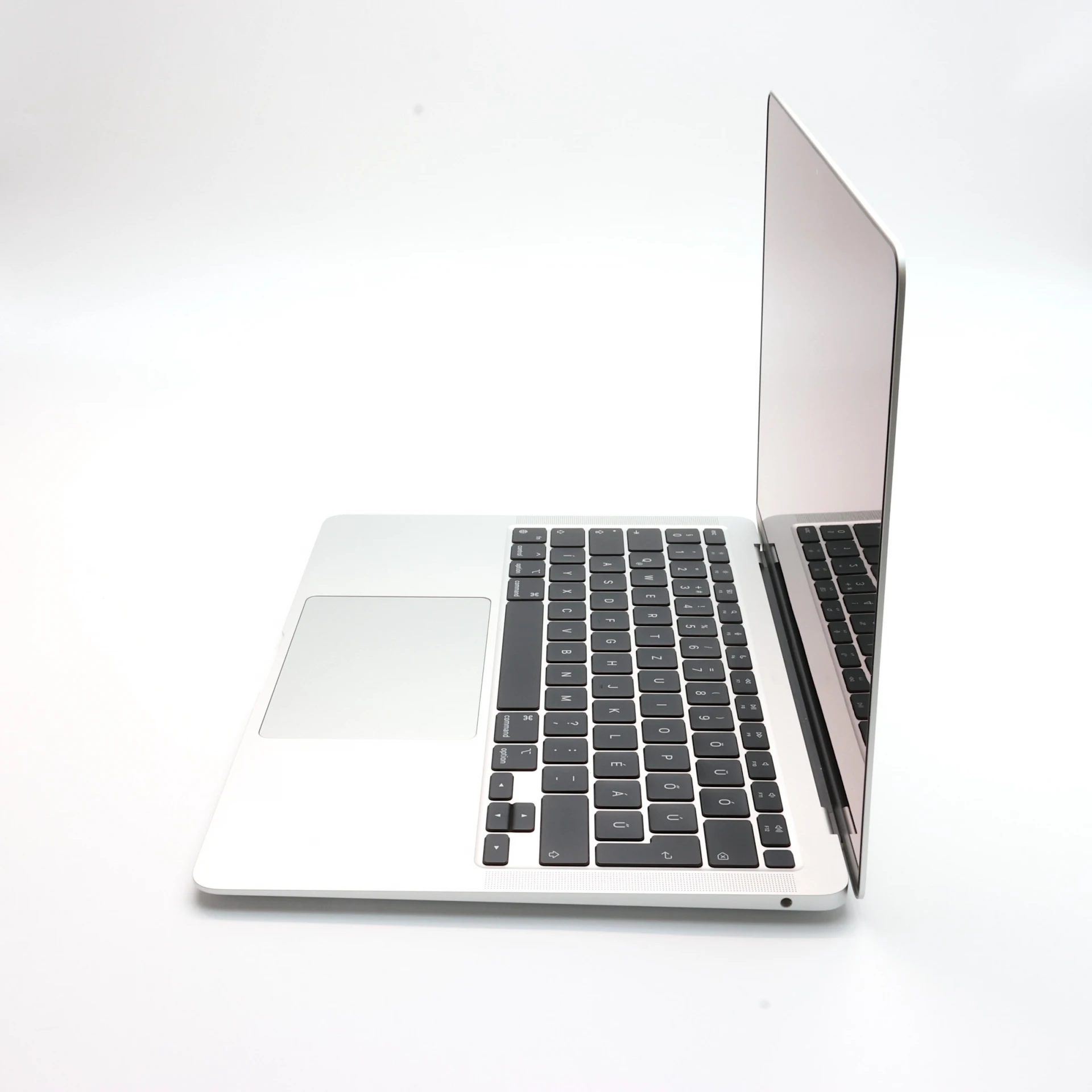 !! 1 ÉV GARANCIA !! Apple Macbook AIR 2020 M1 256GB SSD Silver 13″ 8GB RAM – 96% AKKSI