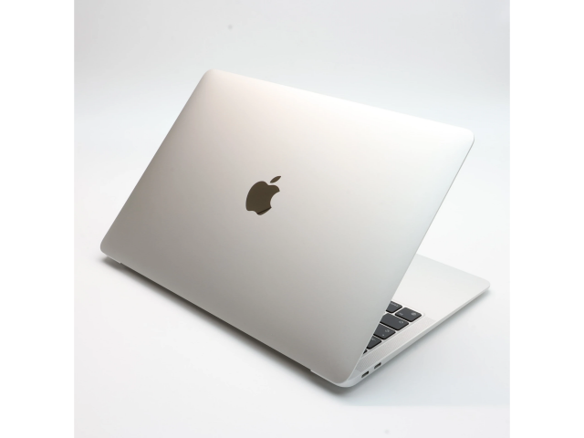 !! 1 ÉV GARANCIA !! Apple Macbook AIR 2020 M1 256GB SSD Silver 13″ 8GB RAM – 96% AKKSI