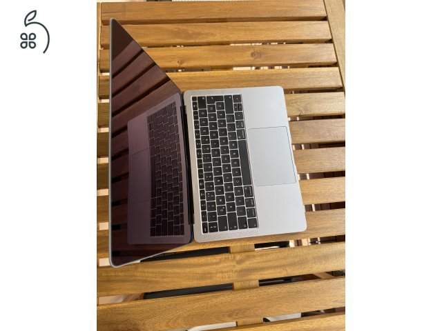 MacBook Air (2019) eladó