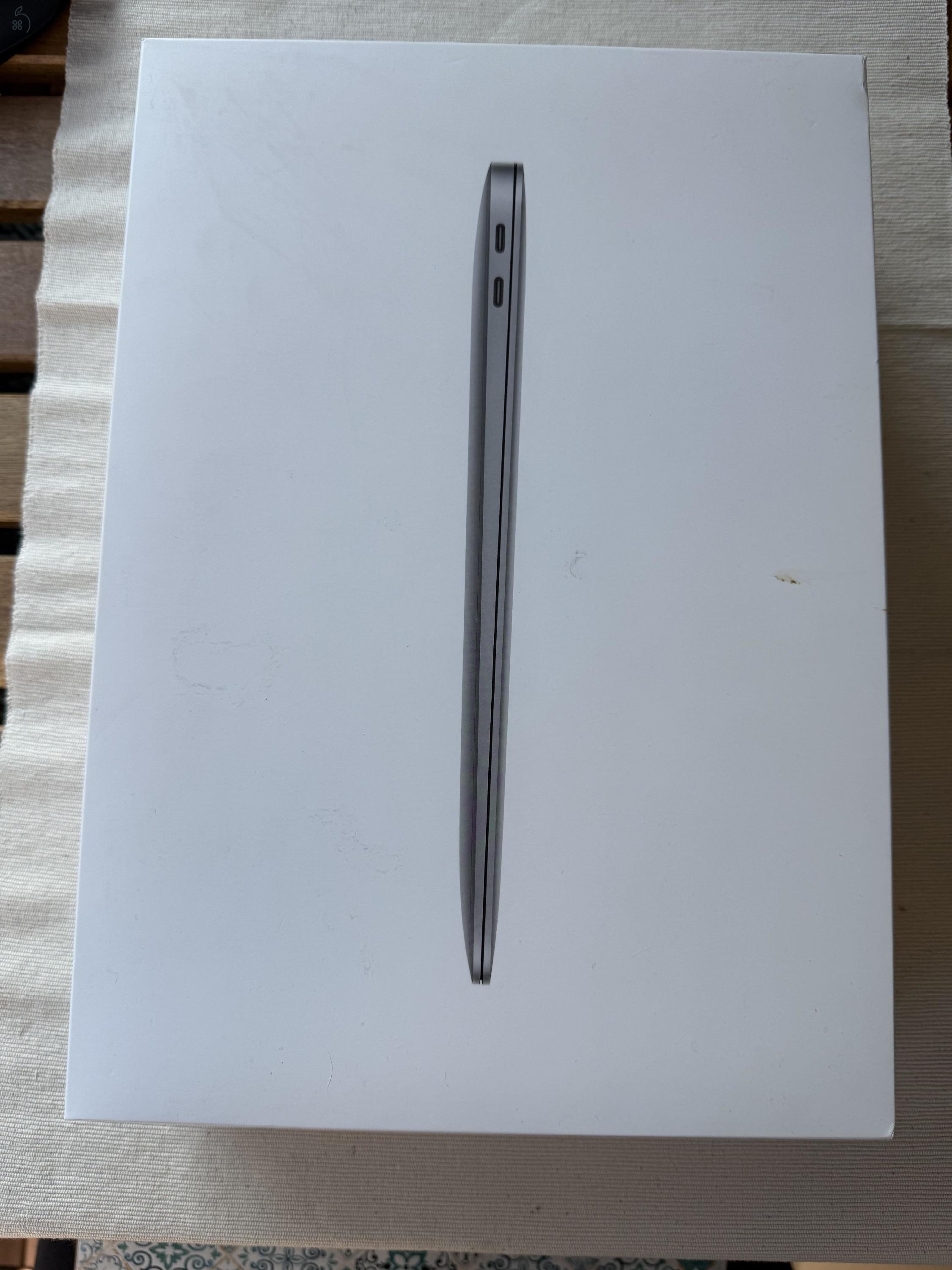 MacBook Air (2019) eladó