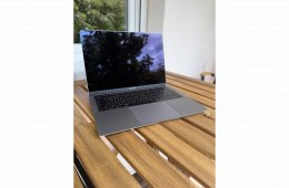 MacBook Air (2019) eladó