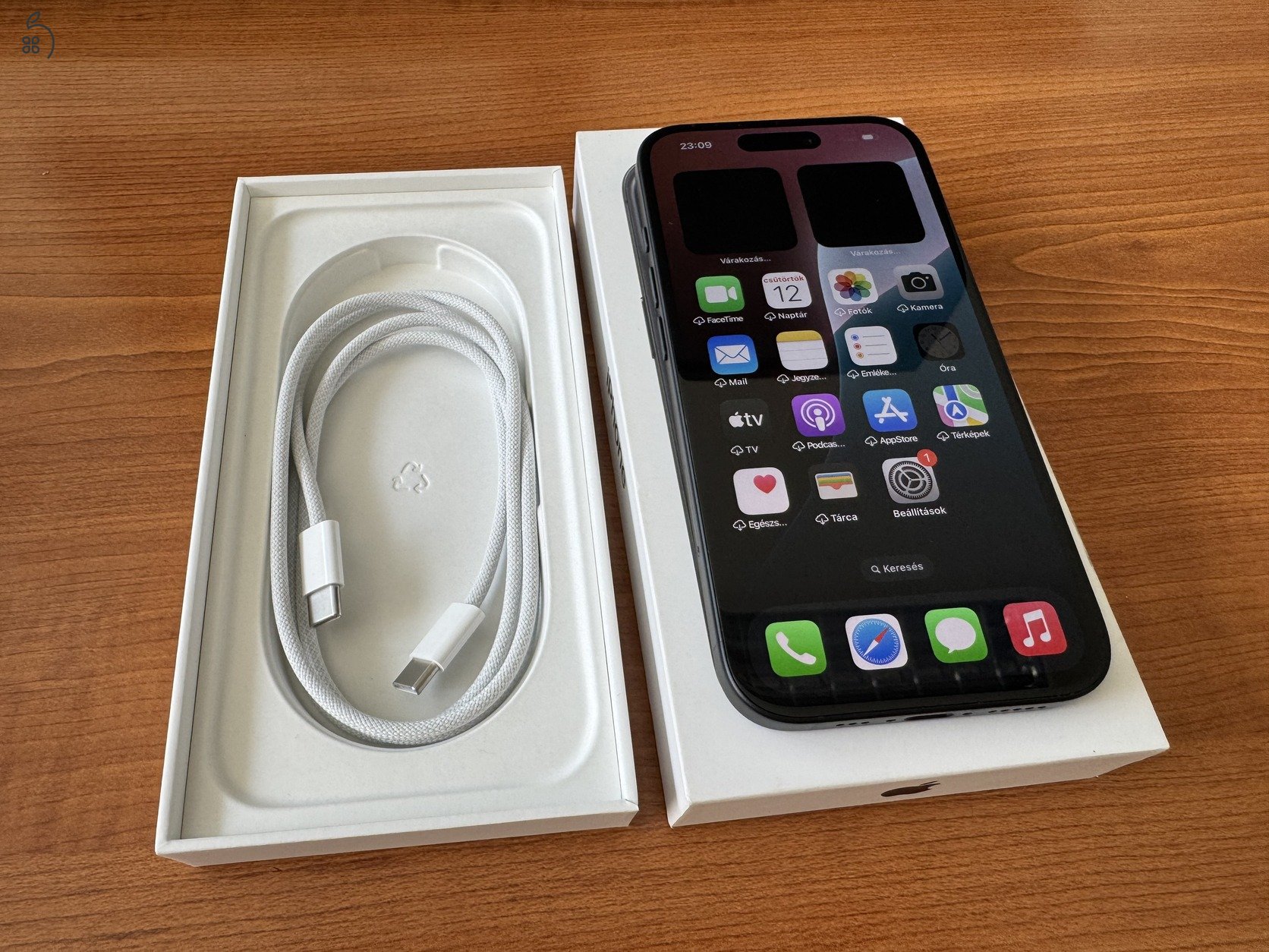 Apple Iphone 16, fekete, 128Gb, 1 hónapos! 3 év garancia (MediaMarkt)