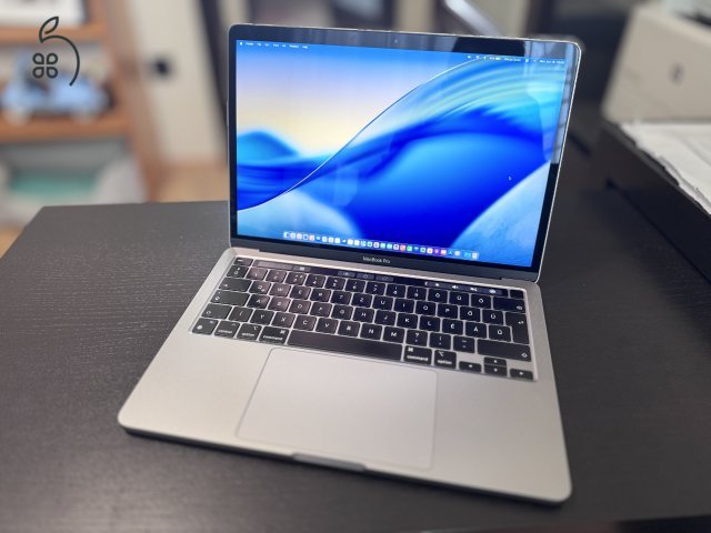 Macbook Pro M1, 2020, 8GB/256GB, Asztroszürke