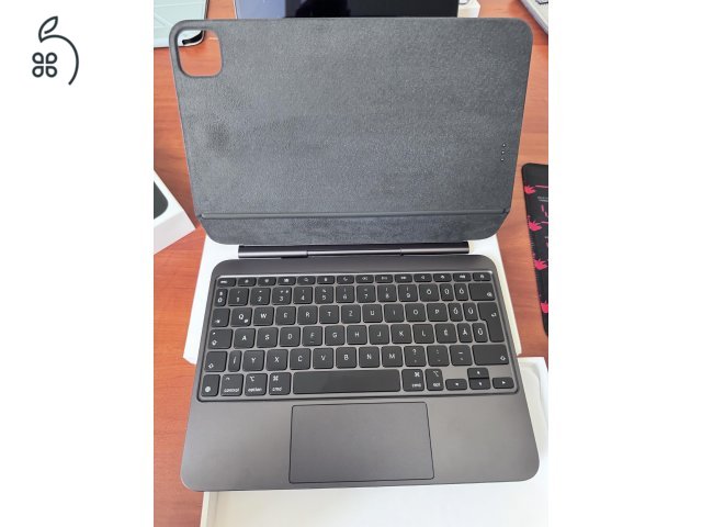 Magic Keyboard 11 hüvelykes iPad Próhoz (M4)