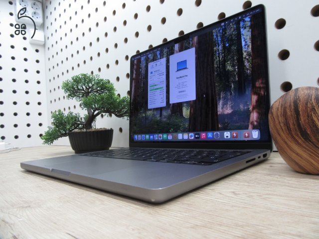  Apple Macbook Pro 14 M1 - 2021 - Használt, megkímélt - 32Gb, 1 Tb SSD 