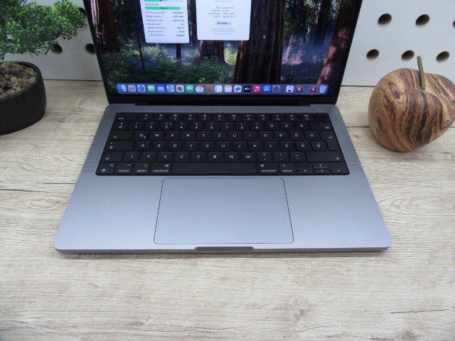  Apple Macbook Pro 14 M1 - 2021 - Használt, megkímélt - 32Gb, 1 Tb SSD 