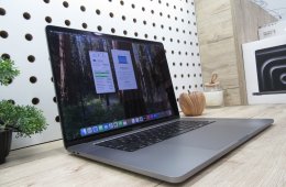  Apple Retina Macbook Pro 16 - 2019 - Használt, megkímélt 