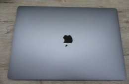  Apple Retina Macbook Pro 16 - 2019 - Használt, megkímélt 