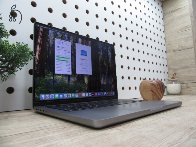 Apple Macbook Pro 14 M1 - 2021 - Használt, karcmentes - 1 Tb SSD
