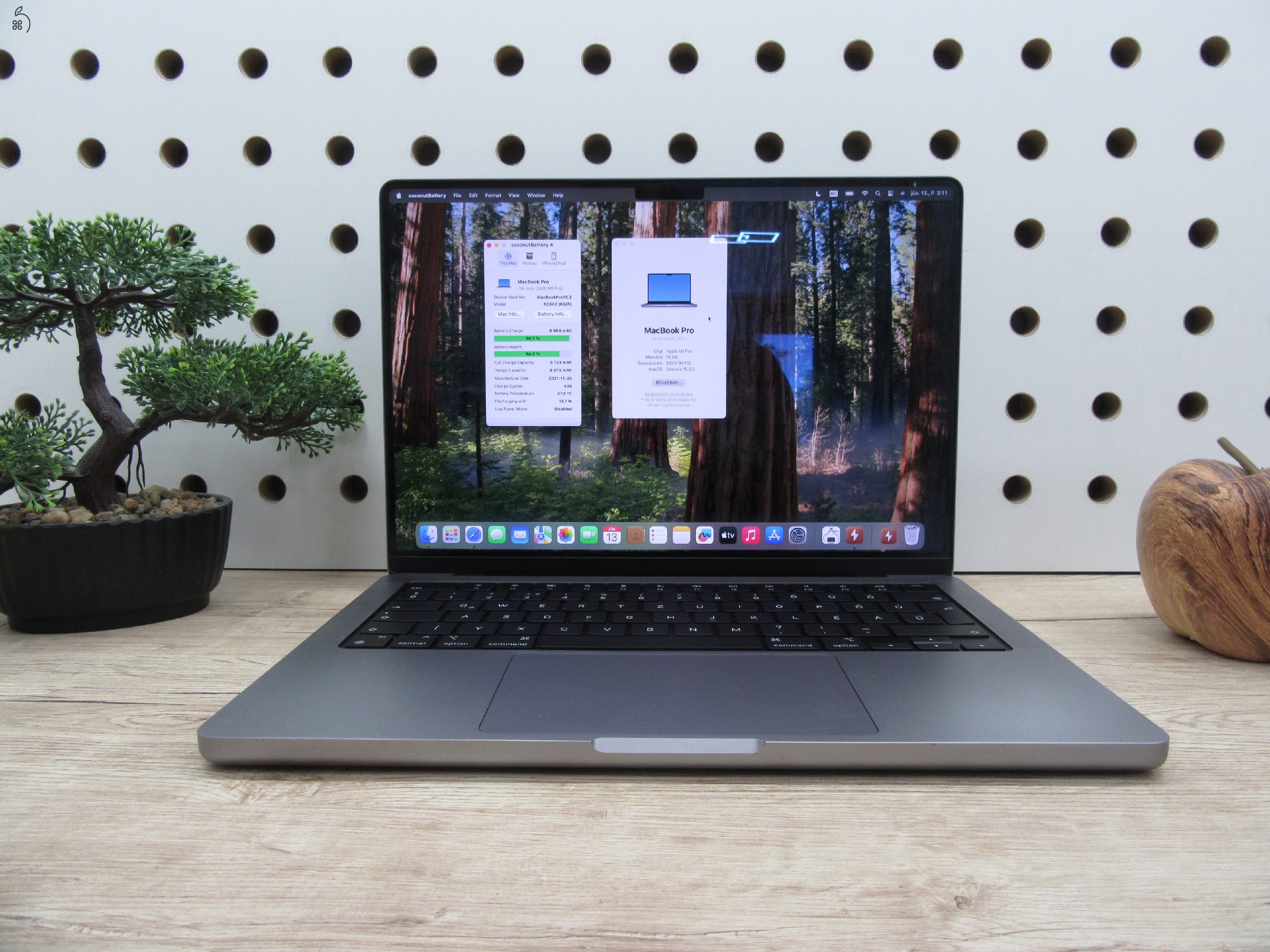 Apple Macbook Pro 14 M1 - 2021 - Használt, karcmentes - 1 Tb SSD