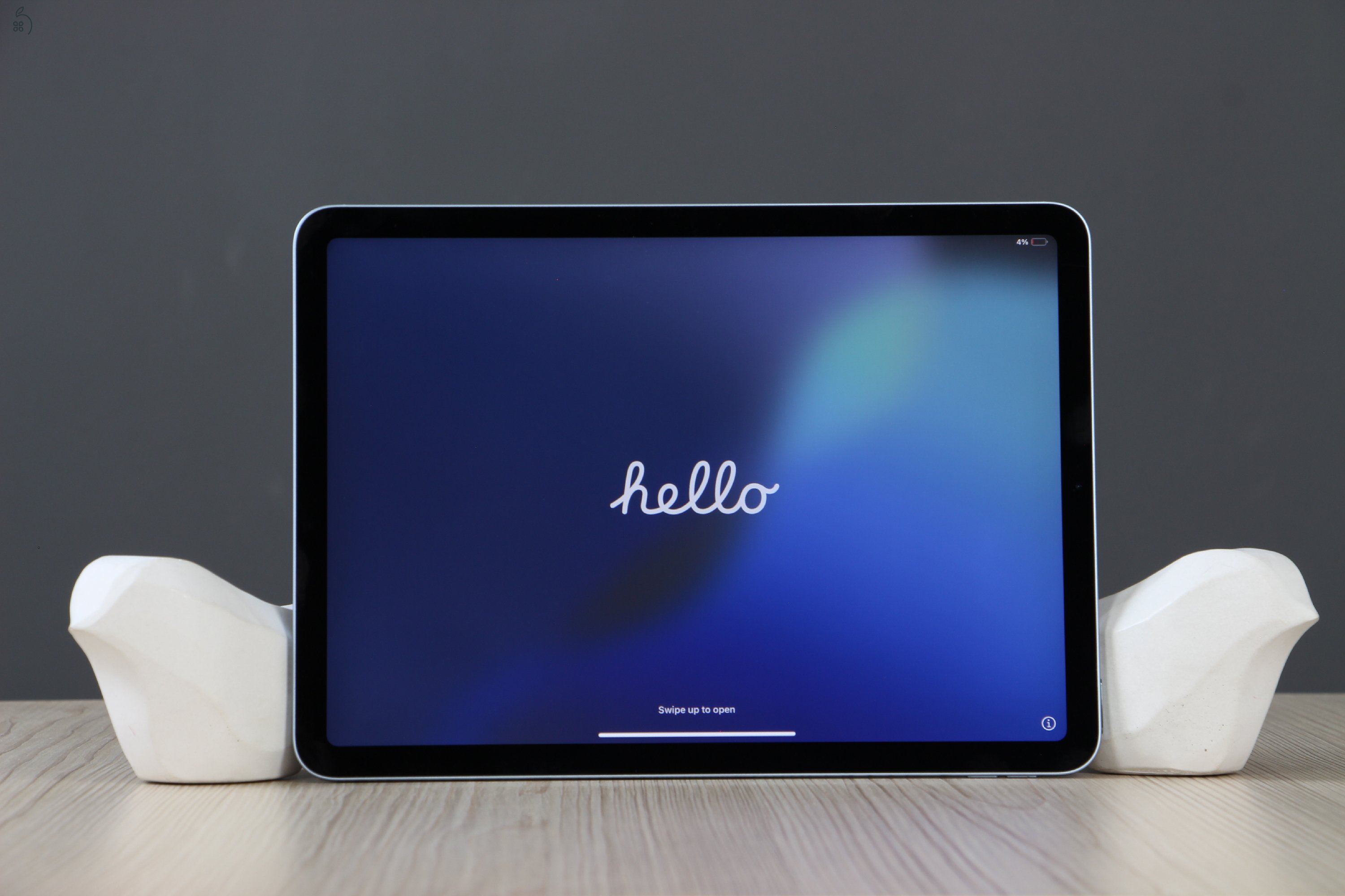 Apple iPad Air 4 64GB WiFi kék C+ US-6838