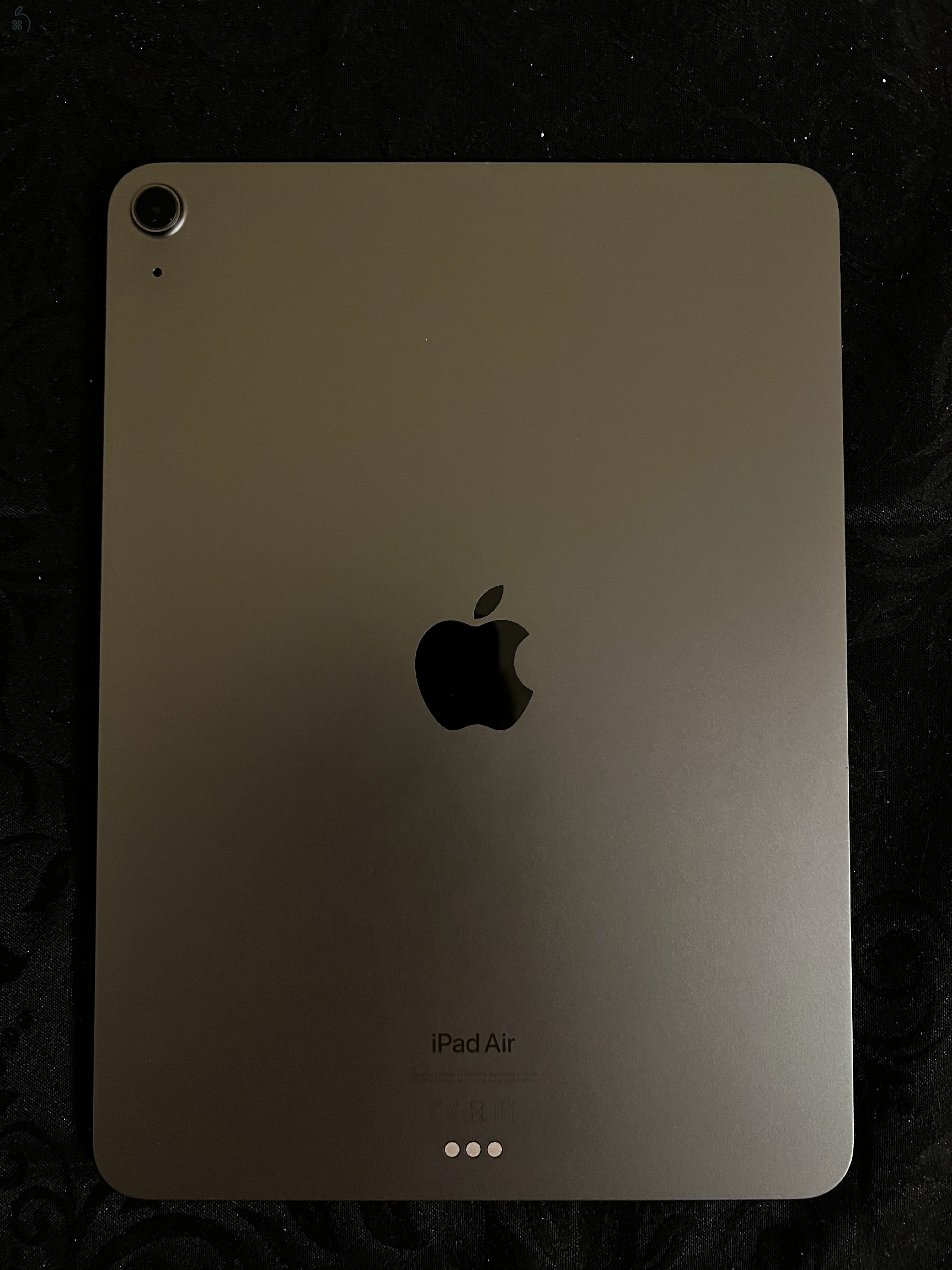 Ipad Air 5. generáció 2022 64GB Wifi + Apple Pencil 2 + Mágneses tok + Apple Okos Folio