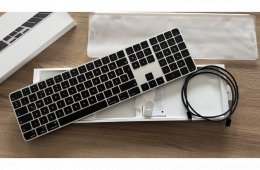 Hibátlan Fekete Magic Keyboard Touch ID-val, magyar billentyűkiosztás, Apple chipes Machez